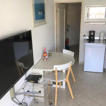 Agreable 4 Personnes A Plage, Piscine, Mer, Commerces A Proximite 公寓 卢贝新城